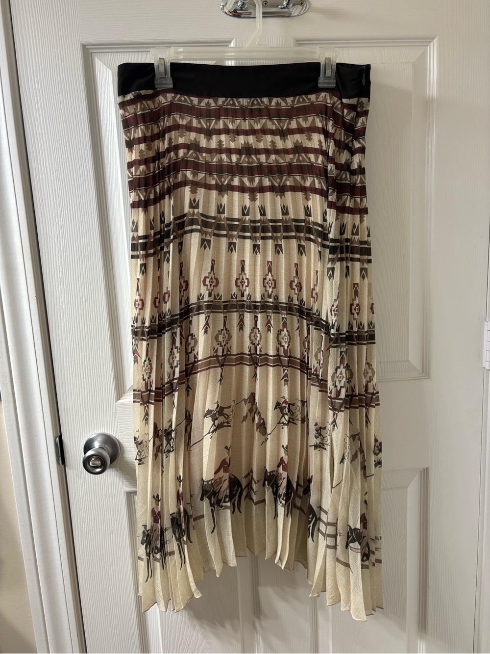 Tasha Polizzi Pleated Skirt Western Cowgirl Cowboy Horse Size L  Cream Aztec